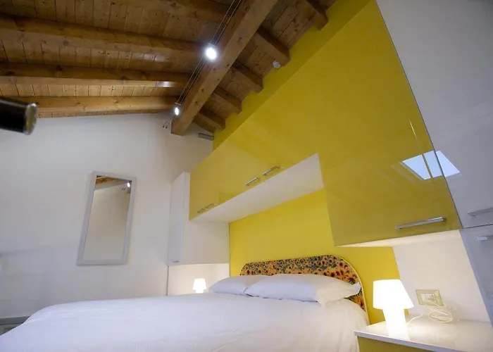 Versoverde Alzaia Naviglio Grande 4* Milano