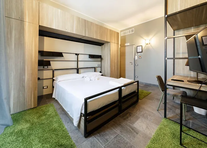 Versoverde Alzaia Naviglio Grande Hotell