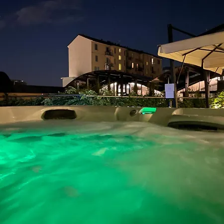 Aparthotel Versoverde Alzaia Naviglio Grande Milaan