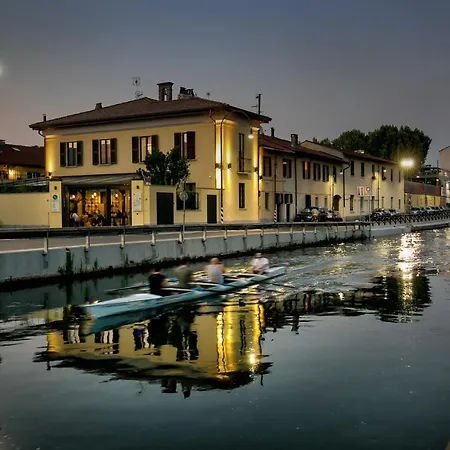 Versoverde Alzaia Naviglio Grande Aparthotel Milaan